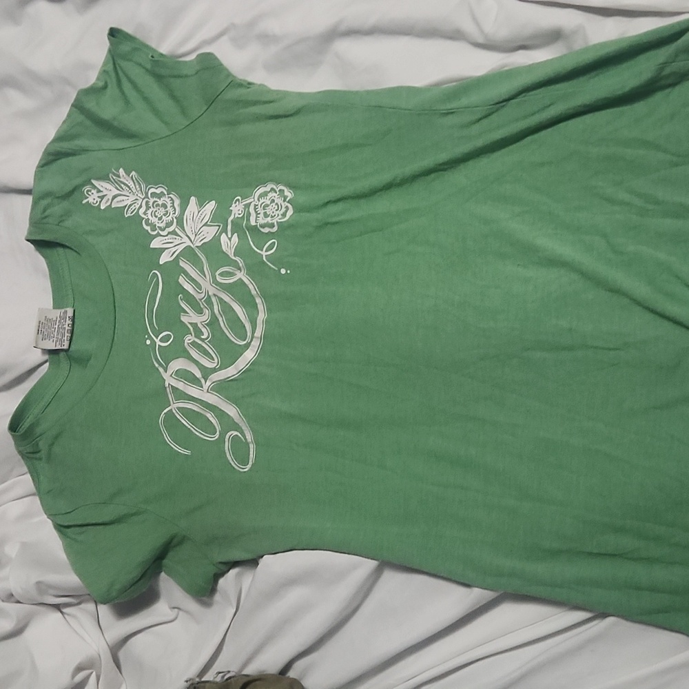 Roxy tee